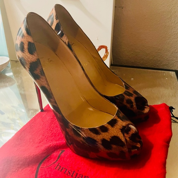 Christian Louboutin patent leather leopard peep toe heels size 39 European. - Picture 3 of 6
